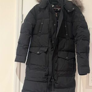 Brand new Moose Knuckles Salmon River Parka - Black w/ Frost Fur - Size Small